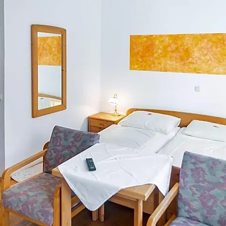 Hotel-garni&hostel Sandwirt Hotel 3*
