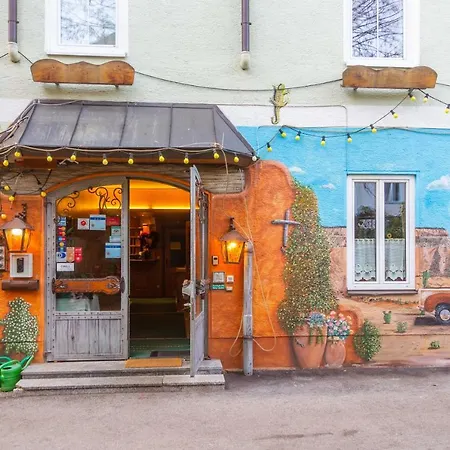 & Sandwirt Hotel