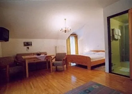& Sandwirt Hotell