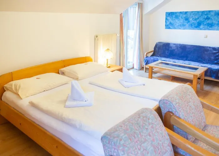 & Sandwirt Hotell 3*